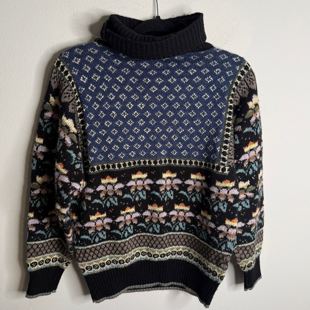 NorthCrest Womens L Fair‎ Isle Knit Turtleneck Sweater Floral Pattern - Picture 3 of 4
